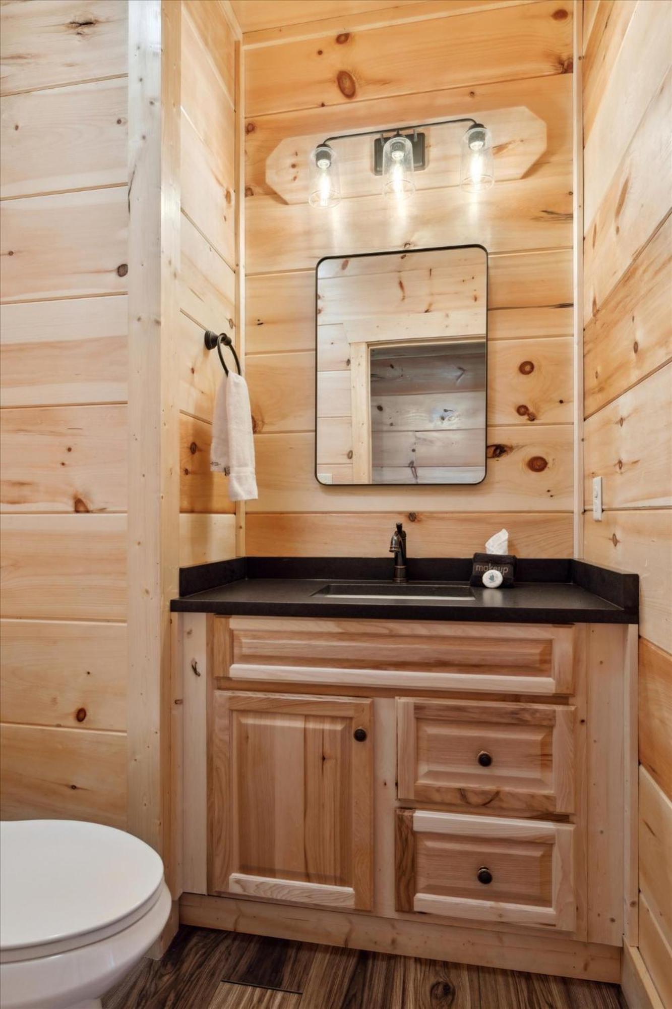 Woodland Cove * Waldens Creek